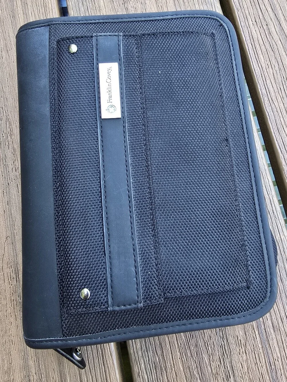 Franklin Covey Compact Friday Nylon Zip Binder